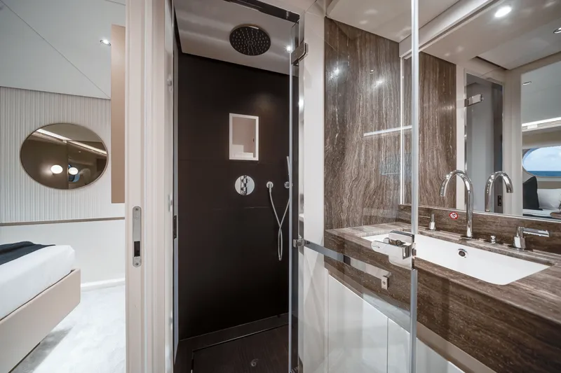 Slide: The Image of Azimut Magellano 25M 2026 - 66