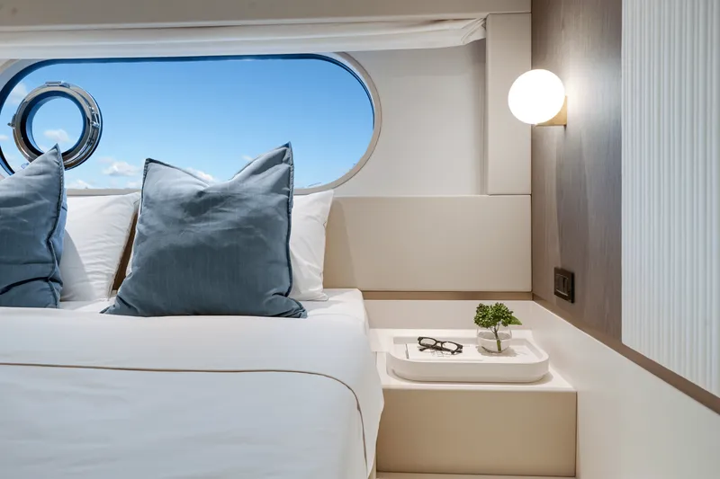 Slide: The Image of Azimut Magellano 25M 2026 - 68