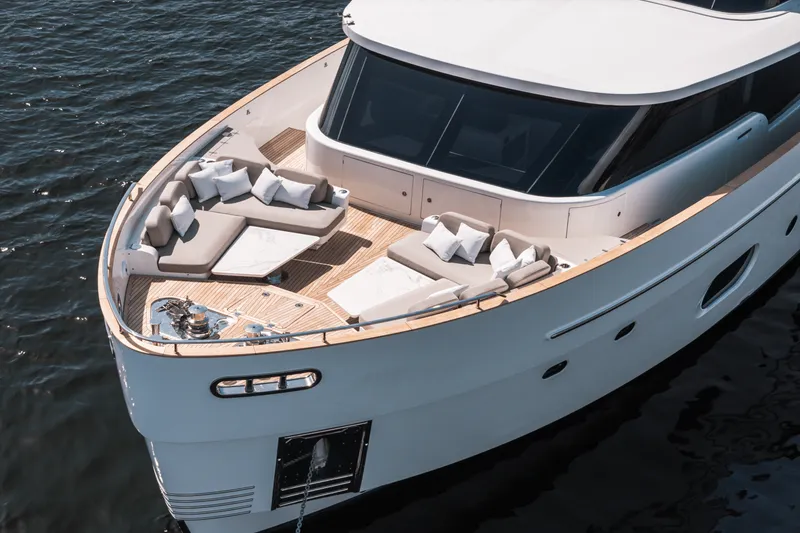 Slide: The Image of Azimut Magellano 25M 2026 - 134