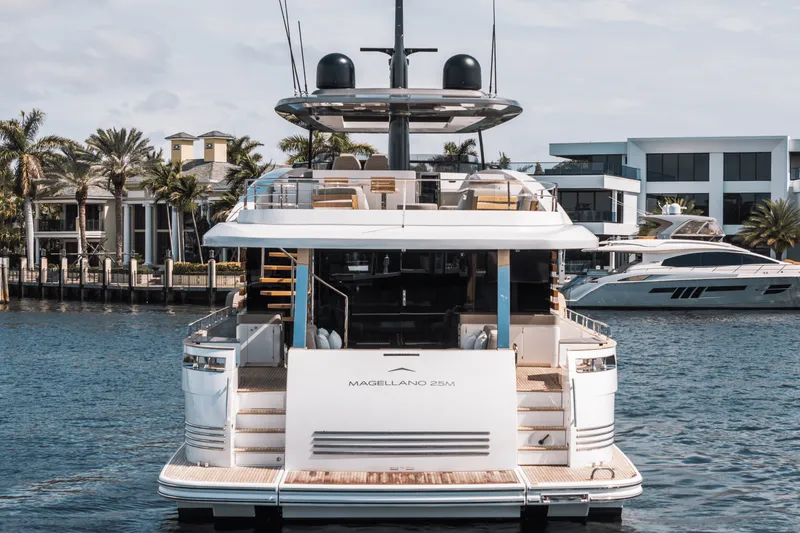 Slide: The Image of Azimut Magellano 25M 2026 - 11