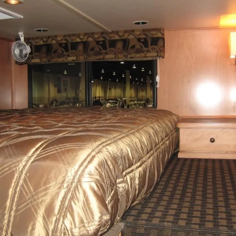 Slide: The Image of Luxurious bedroom interior of 2009 Sumerset Summer Breeze Trip15 houseboat. - 7