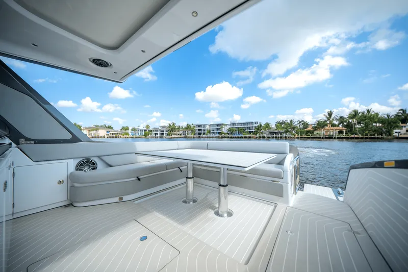 Slide: The Image of Azimut 48 Verve 2026 - 15