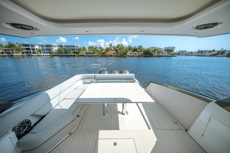 Slide: The Image of Azimut 48 Verve 2026 - 19