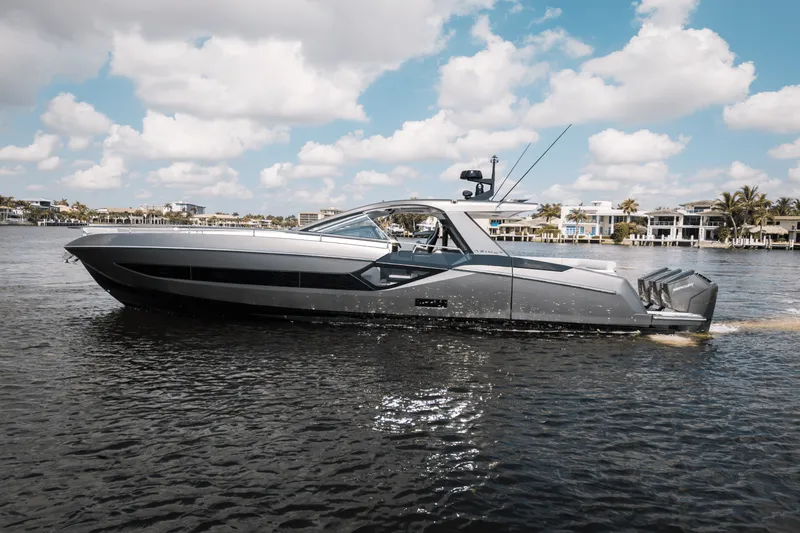 Slide: The Image of Azimut 48 Verve 2026 - 2