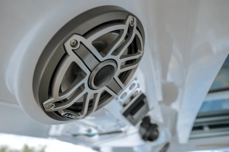 Slide: The Image of Azimut 48 Verve 2026 - 37