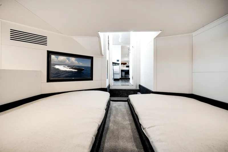 Slide: The Image of Azimut 48 Verve 2026 - 55