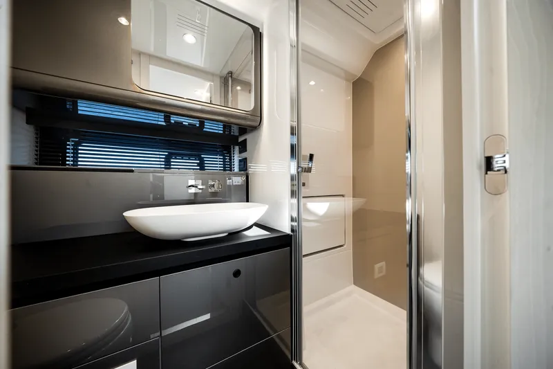 Slide: The Image of Azimut 48 Verve 2026 - 57