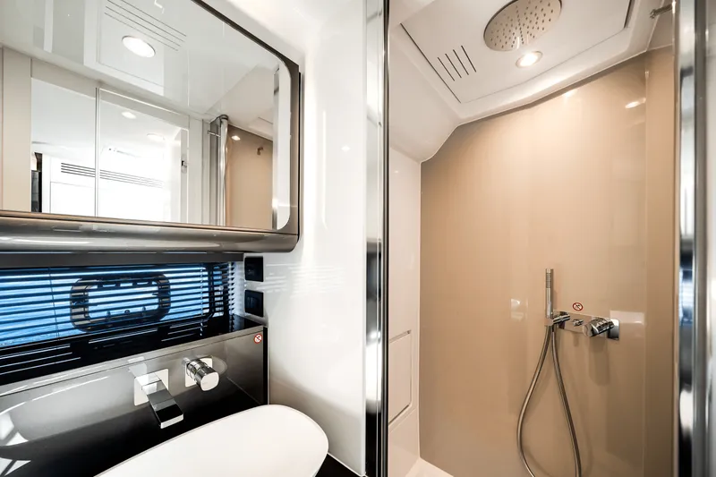 Slide: The Image of Azimut 48 Verve 2026 - 58