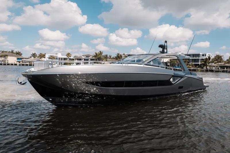 Slide: The Image of Azimut 48 Verve 2026 - 61