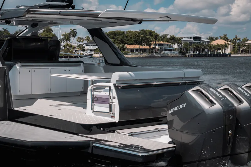 Slide: The Image of Azimut 48 Verve 2026 - 65