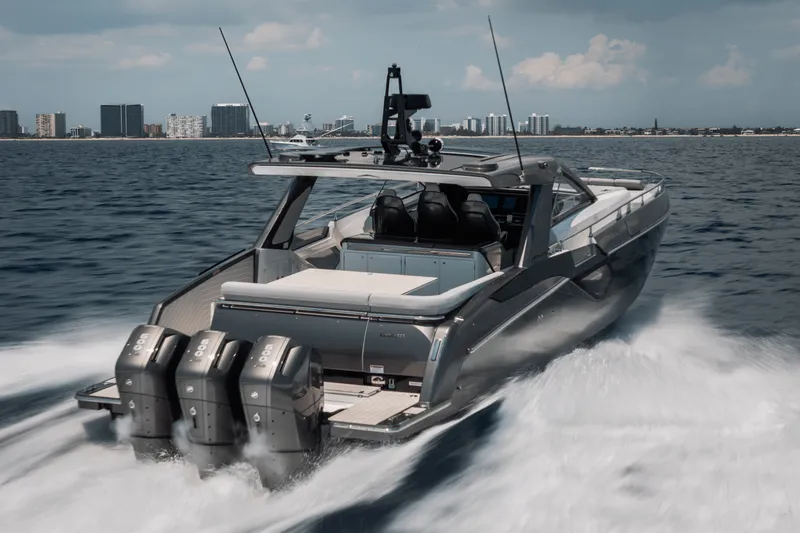 Slide: The Image of Azimut 48 Verve 2026 - 77