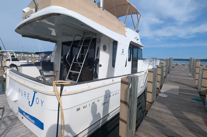 Slide: The Image of Beneteau Swift Trawler 34 2017 - 64