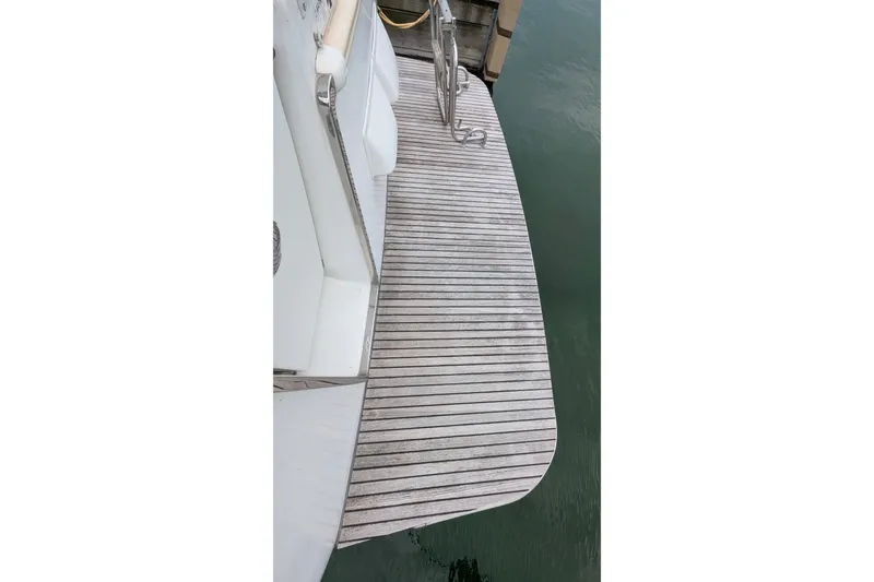 Slide: The Image of Beneteau Swift Trawler 34 2017 - 58