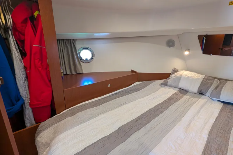 Slide: The Image of Beneteau Swift Trawler 34 2017 - 52