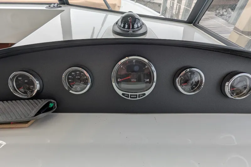 Slide: The Image of Beneteau Swift Trawler 34 2017 - 14