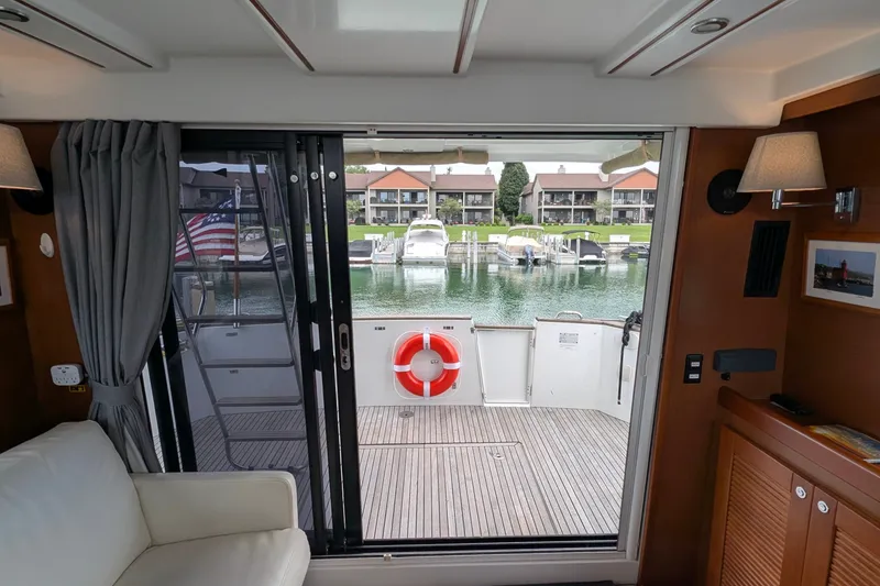 Slide: The Image of Beneteau Swift Trawler 34 2017 - 26