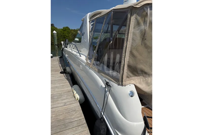 Slide: The Image of Sea Ray Sundancer 460 2004 - 21