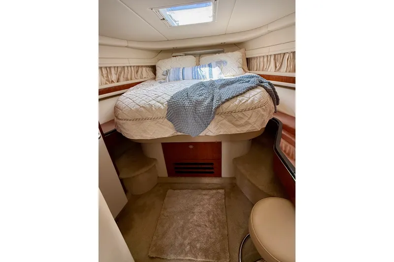 Slide: The Image of Sea Ray Sundancer 460 2004 - 13