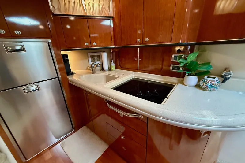 Slide: The Image of Sea Ray Sundancer 460 2004 - 7