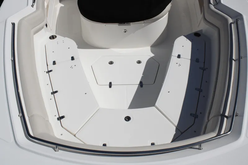 Slide: The Image of Boston Whaler 38 OR 2018 - 21