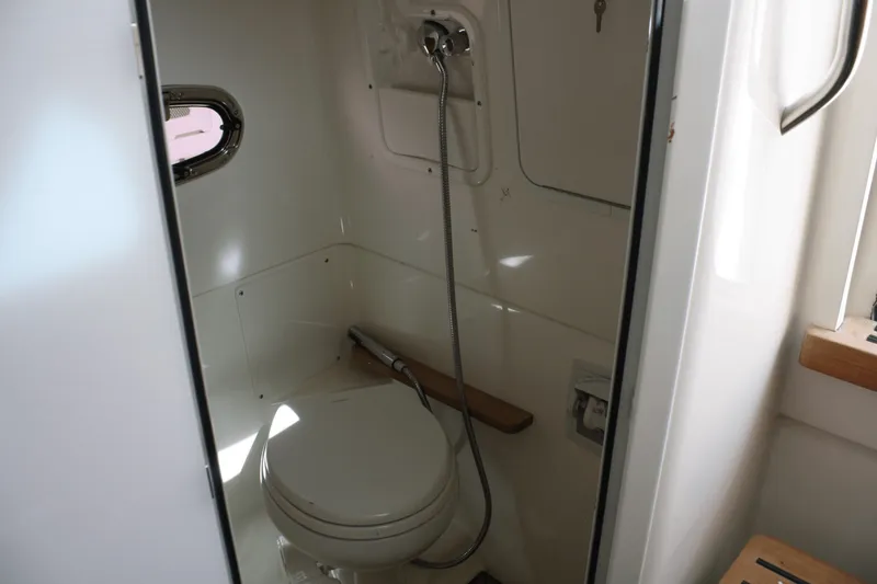 Slide: The Image of Boston Whaler 38 OR 2018 - 38