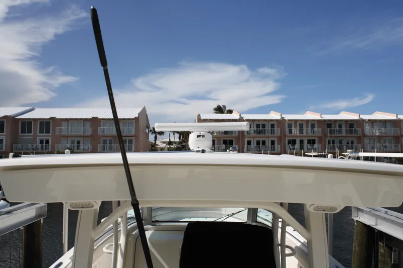 Slide: The Image of Boston Whaler 38 OR 2018 - 46