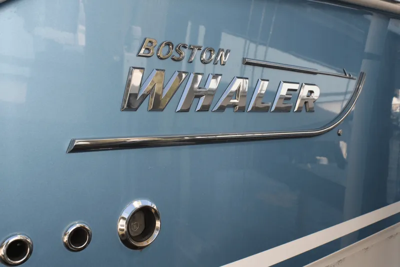Slide: The Image of Boston Whaler 38 OR 2018 - 47