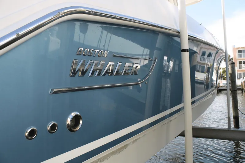 Slide: The Image of Boston Whaler 38 OR 2018 - 48
