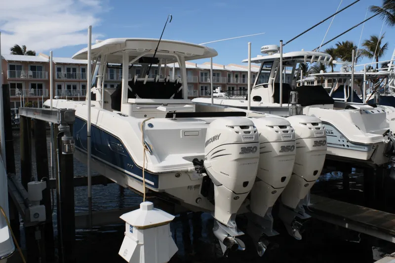 Slide: The Image of Boston Whaler 38 OR 2018 - 51