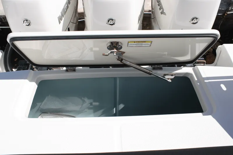 Slide: The Image of Boston Whaler 38 OR 2018 - 7