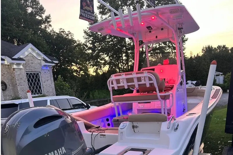 Slide: The Image of NauticStar 2302 Legacy 2018 - 1