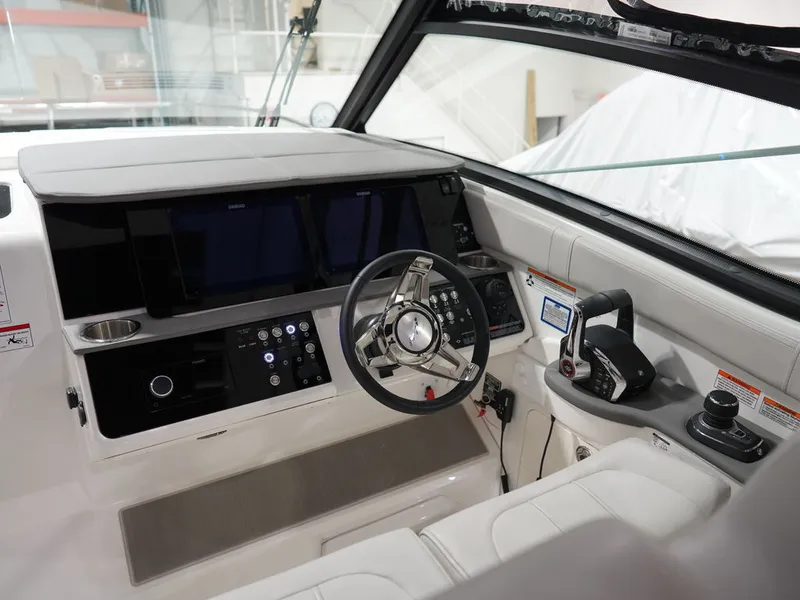 Slide: The Image of Sea Ray Sundancer 320 2026 - 55