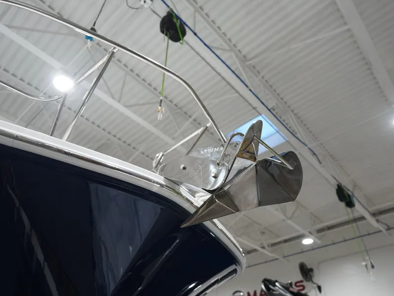 Slide: The Image of Sea Ray Sundancer 320 2026 - 8
