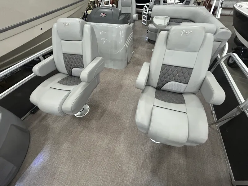 Slide: The Image of Ranger RP 220F 2021 - 16