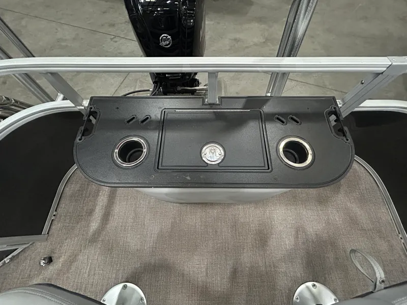 Slide: The Image of Ranger RP 220F 2021 - 37