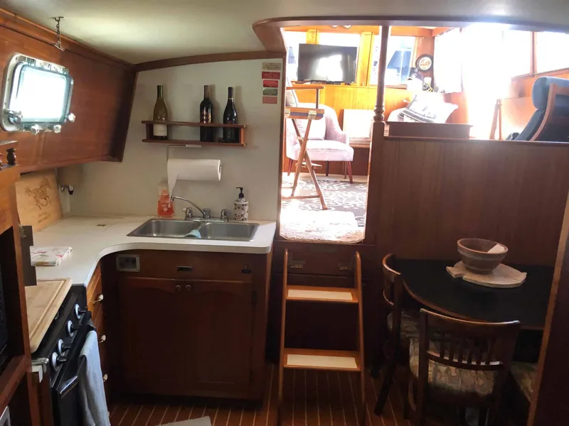 Slide: The Image of Gulfstar 43 MK II Trawler 1975 - 20
