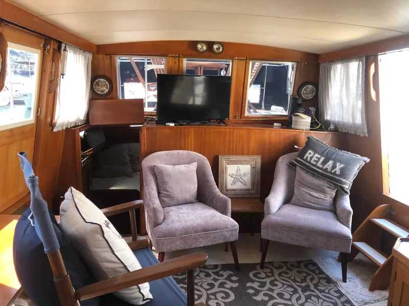 Slide: The Image of Gulfstar 43 MK II Trawler 1975 - 12