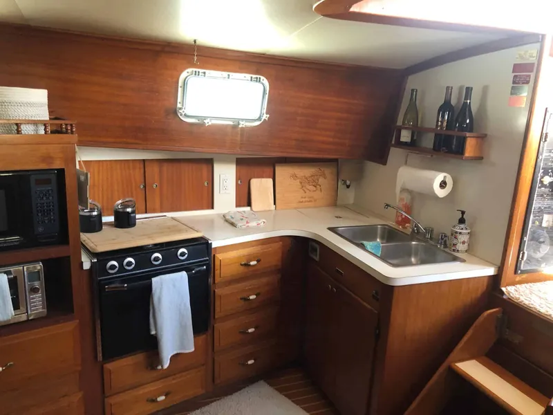 Slide: The Image of Gulfstar 43 MK II Trawler 1975 - 17