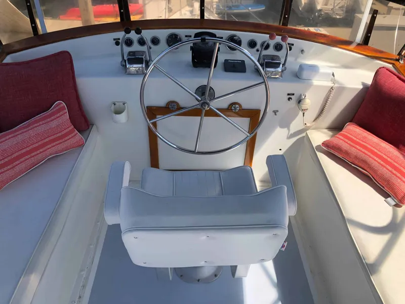 Slide: The Image of Gulfstar 43 MK II Trawler 1975 - 4