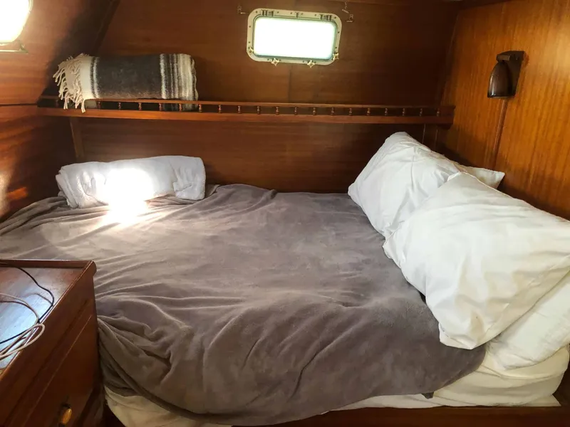 Slide: The Image of Gulfstar 43 MK II Trawler 1975 - 23