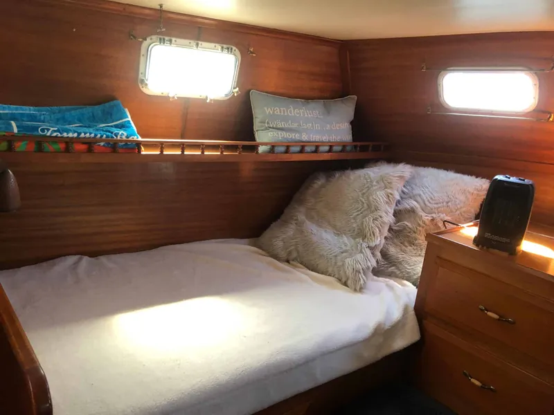 Slide: The Image of Gulfstar 43 MK II Trawler 1975 - 24