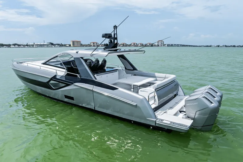 Slide: The Image of Azimut 48 Verve 2026 - 11