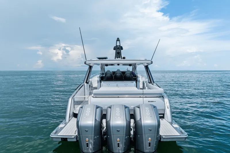 Slide: The Image of Azimut 48 Verve 2026 - 28