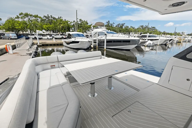 Slide: The Image of Azimut 48 Verve 2026 - 35