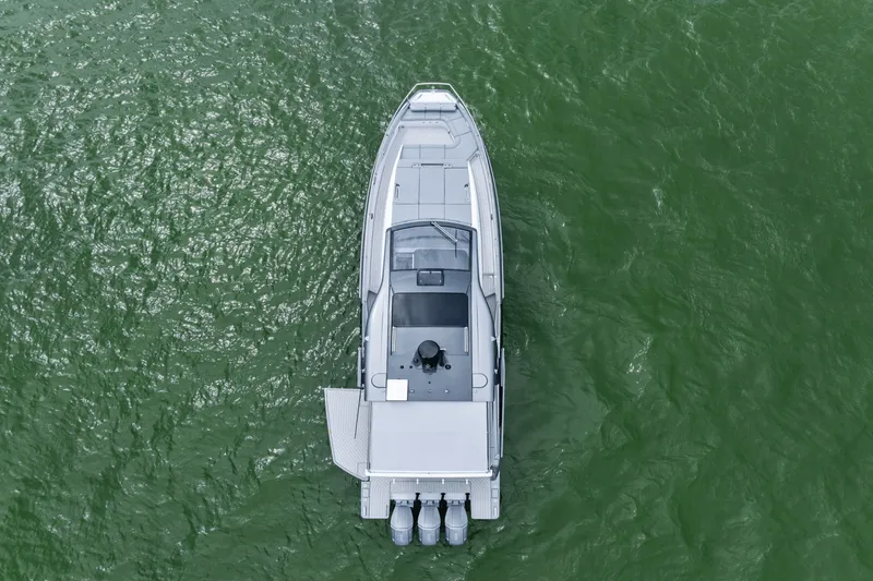 Slide: The Image of Azimut 48 Verve 2026 - 5