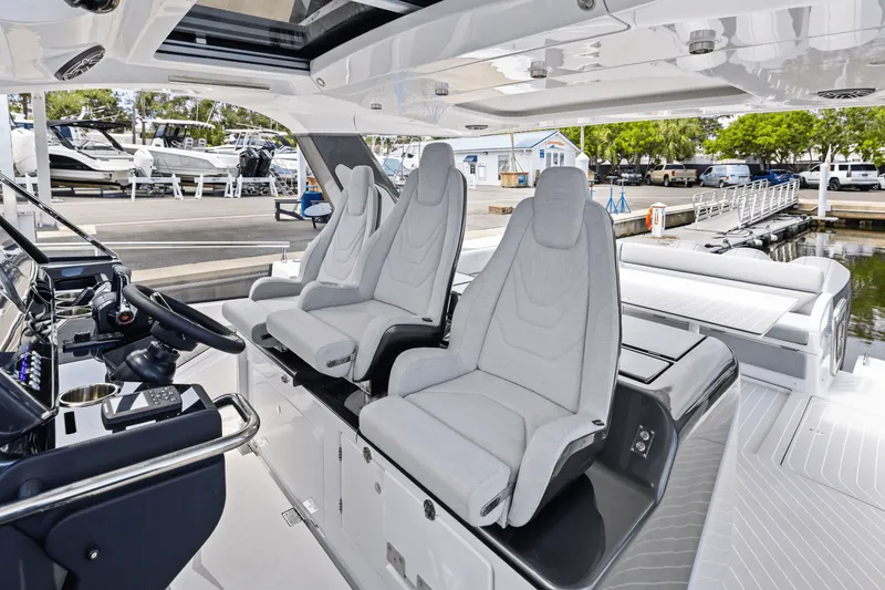 Slide: The Image of Azimut 48 Verve 2026 - 54