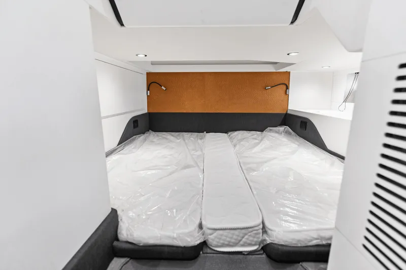 Slide: The Image of Azimut 48 Verve 2026 - 66