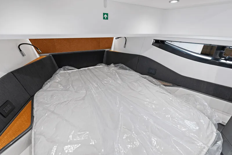 Slide: The Image of Azimut 48 Verve 2026 - 70