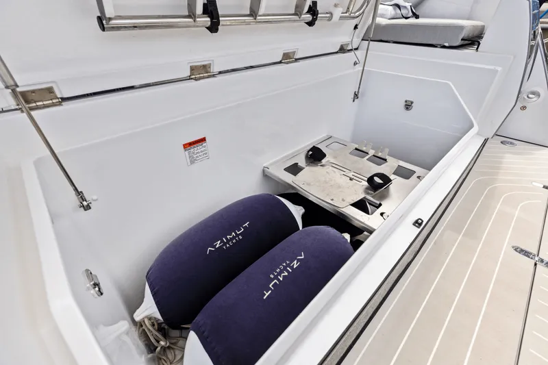 Slide: The Image of Azimut 48 Verve 2026 - 71