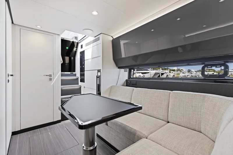 Slide: The Image of Azimut 48 Verve 2026 - 78